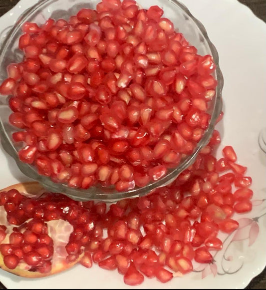 Pomegranate Peeled / सोललेले डाळिंब