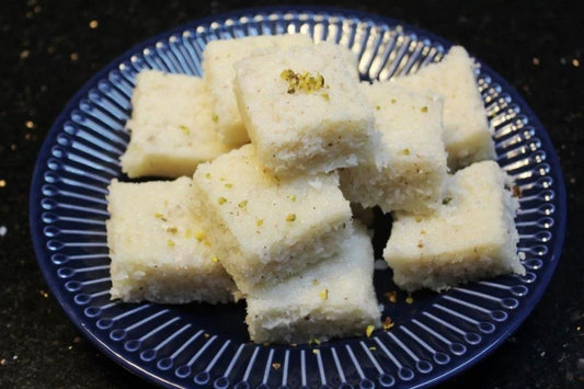 Coconut Burfi / नारळ बर्फी